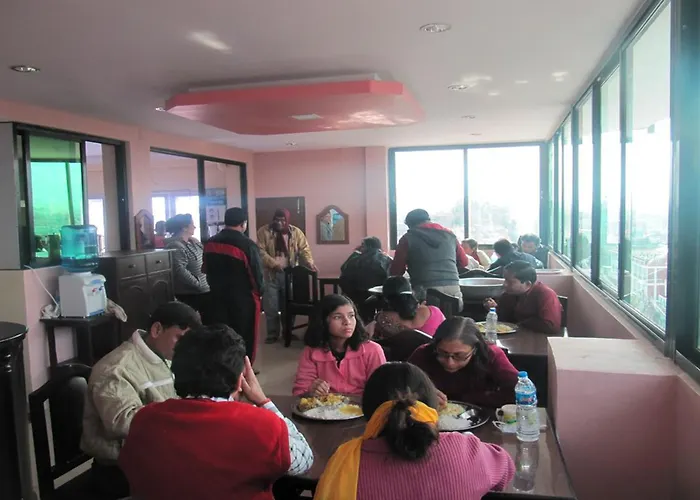 Mandakini Hotel 3*